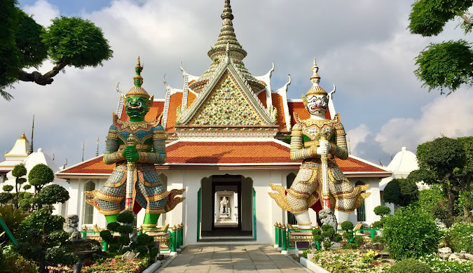 Ultimate Travel Packing Guide: What to Pack for Any Trip